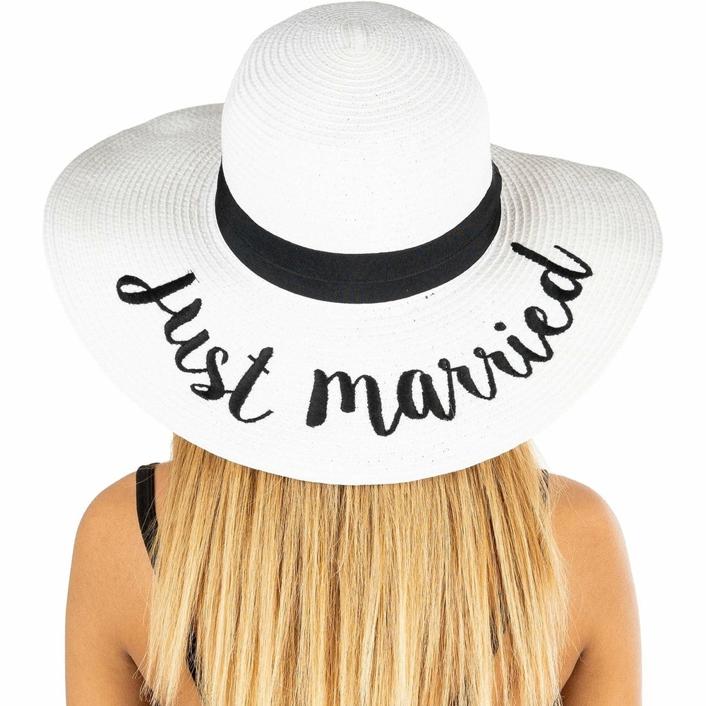 C.C White 'Just Married' Embroidered Bridal‎ Sun Hat
